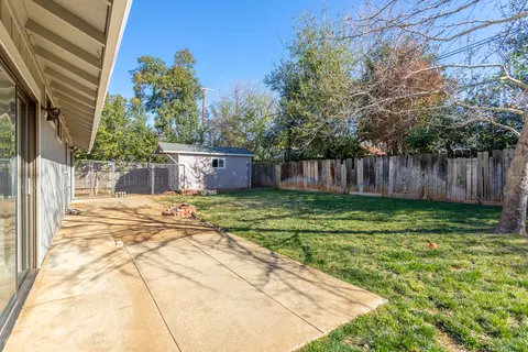 1971 Silverfield Loop, Redding, CA 96002 photo 12