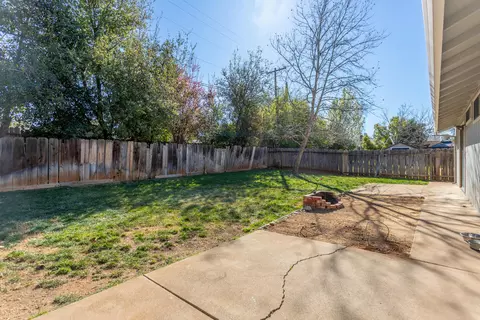 1971 Silverfield Loop, Redding, CA 96002 photo 15
