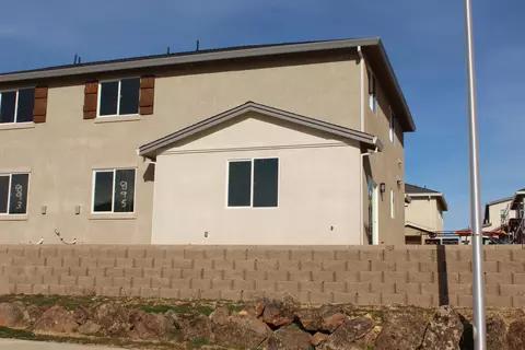 895 Congaree Ln, Redding, CA 96001 photo 2