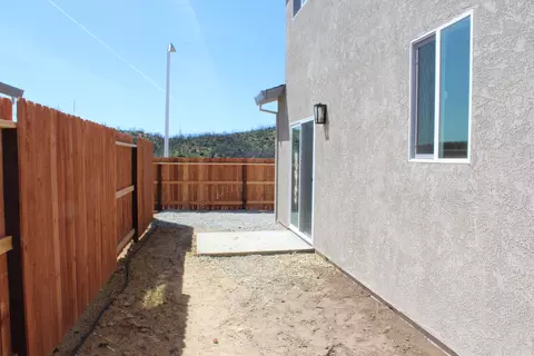 895 Congaree Ln, Redding, CA 96001 photo 7