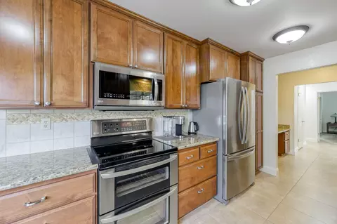 6966 River Dr, Redding, CA 96001 photo 10
