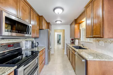6966 River Dr, Redding, CA 96001 photo 9
