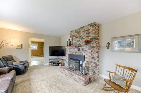 6966 River Dr, Redding, CA 96001 photo 5