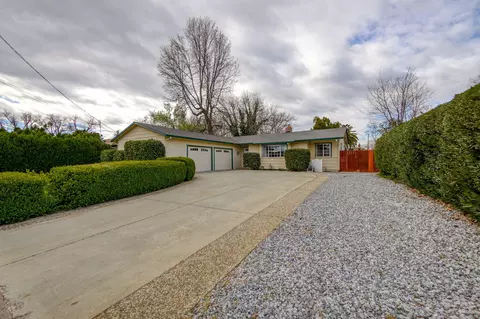 6966 River Dr, Redding, CA 96001 photo 2
