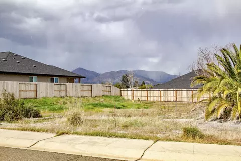 16904 Cape Cod Dr, Redding, CA 96003 photo 5