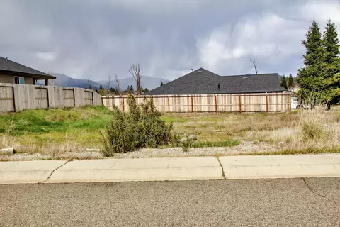 16904 Cape Cod Dr, Redding, CA 96003 photo 8