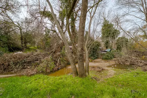725 Ash St, Red Bluff, CA 96080 photo 3