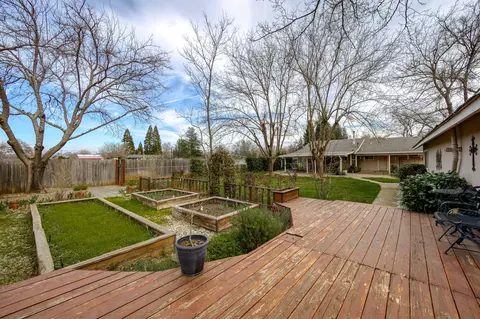 11348 Sara Dr, Redding, CA 96003 photo 14