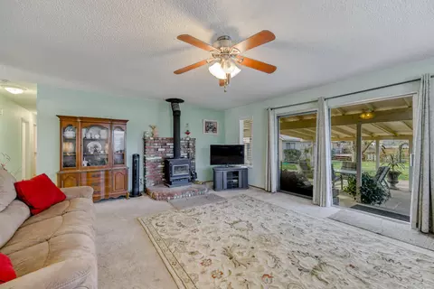 11348 Sara Dr, Redding, CA 96003 photo 16