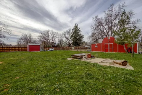 11348 Sara Dr, Redding, CA 96003 photo 11