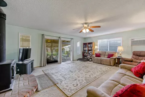11348 Sara Dr, Redding, CA 96003 photo 17