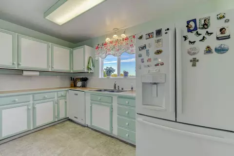 11348 Sara Dr, Redding, CA 96003 photo 21