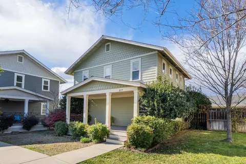 857 Fell St, Redding, CA 96001 photo 1