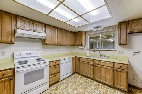 2959 Dove St, Redding, CA 96001 photo 5