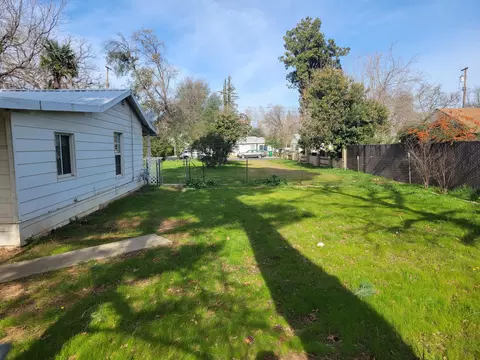 1663 Howard St, Anderson, CA 96007 photo 4