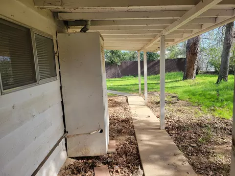 1663 Howard St, Anderson, CA 96007 photo 9