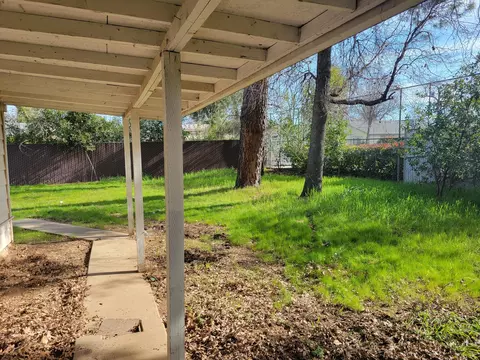 1663 Howard St, Anderson, CA 96007 photo 8