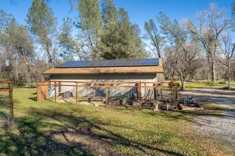 12166 Carol Ann Ln, Redding, CA 96003 photo 53