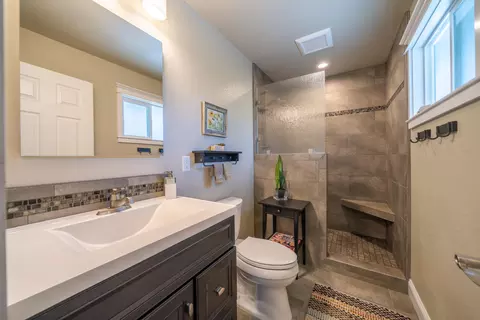 12166 Carol Ann Ln, Redding, CA 96003 photo 27