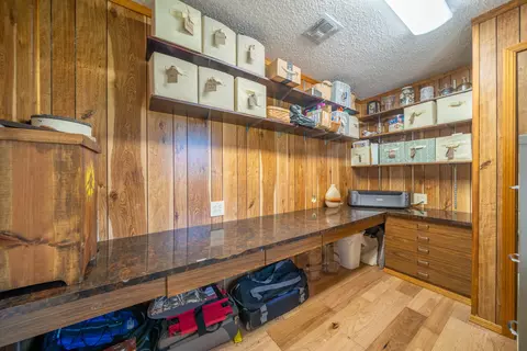 12166 Carol Ann Ln, Redding, CA 96003 photo 32