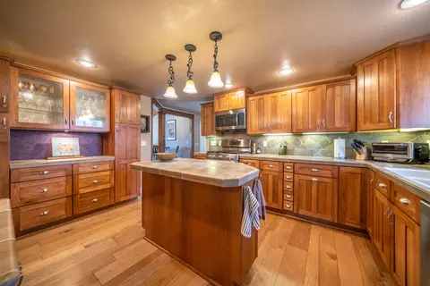 12166 Carol Ann Ln, Redding, CA 96003 photo 17