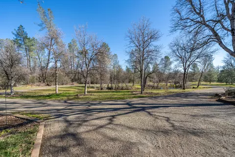 12166 Carol Ann Ln, Redding, CA 96003 photo 60