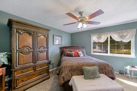6521 Kimberly Dr, Redding, CA 96001 photo 24