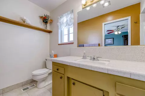 6521 Kimberly Dr, Redding, CA 96001 photo 27