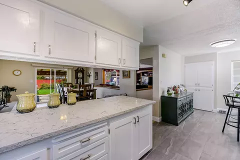 6521 Kimberly Dr, Redding, CA 96001 photo 16