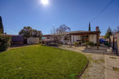 6521 Kimberly Dr, Redding, CA 96001 photo 5