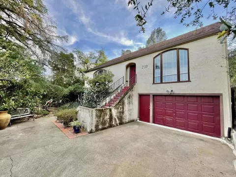 2110 Terrace St, Redding, CA 96001 photo 1