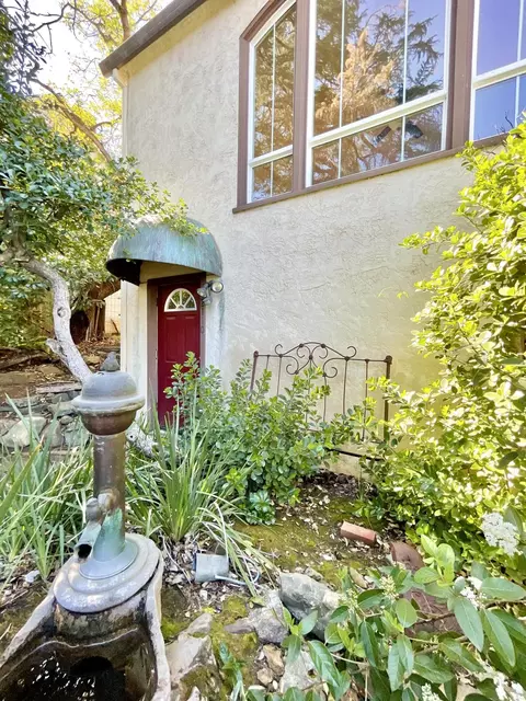 2110 Terrace St, Redding, CA 96001 photo 5