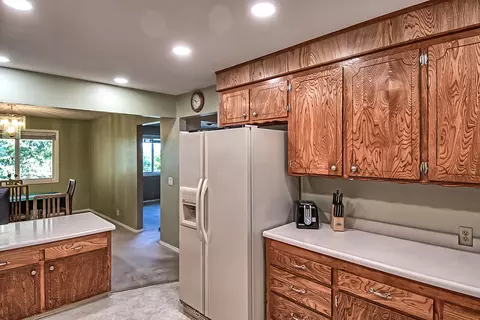 1332 Lorraine Dr, Redding, CA 96002 photo 11