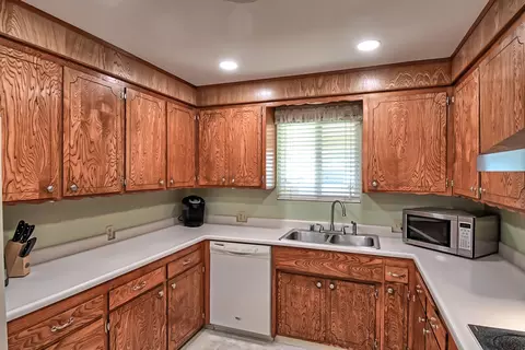 1332 Lorraine Dr, Redding, CA 96002 photo 9