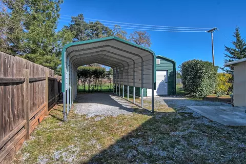 1332 Lorraine Dr, Redding, CA 96002 photo 3