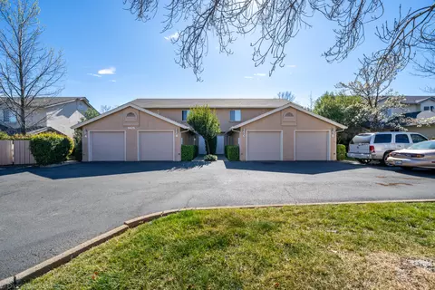 1425 Serrano Pl, Redding, CA 96003 photo 5