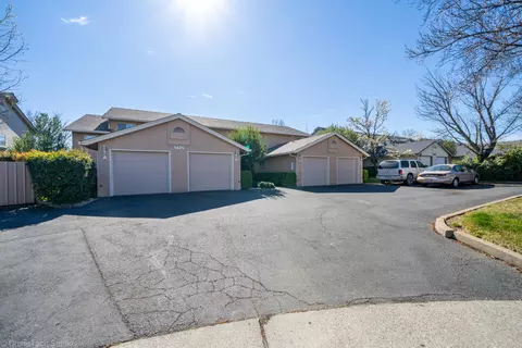 1425 Serrano Pl, Redding, CA 96003 photo 3