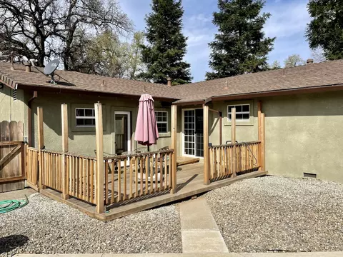 6745 Sacramento Dr, Redding, CA 96001 photo 4