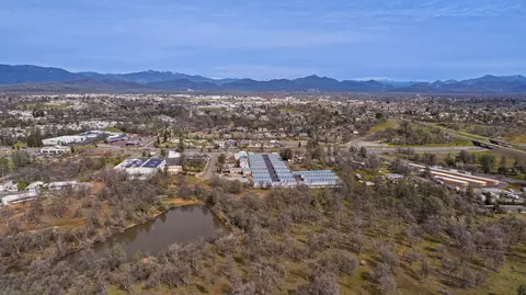 431 Woodcliff Dr, Redding, CA 96003 photo 44