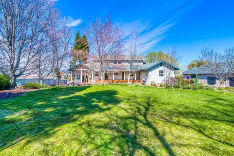 2135 Edinburgh Way, Redding, CA 96003 photo 35