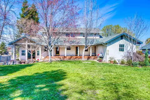 2135 Edinburgh Way, Redding, CA 96003 photo 34