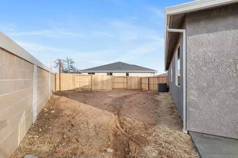 1302 Fitz Pl, Redding, CA 96003 photo 16