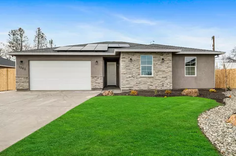 1302 Fitz Pl, Redding, CA 96003
