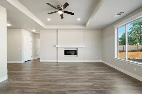 1345 Fitz Pl, Redding, CA 96003 photo 5