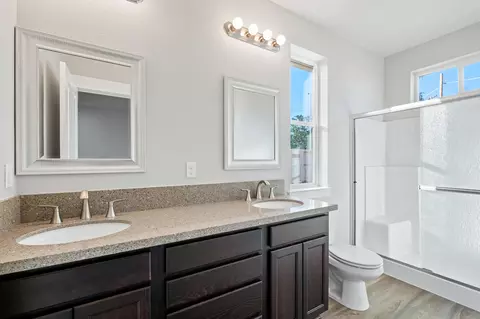 1345 Fitz Pl, Redding, CA 96003 photo 8