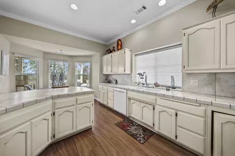 214 Franciscan Trl, Redding, CA 96003 photo 10