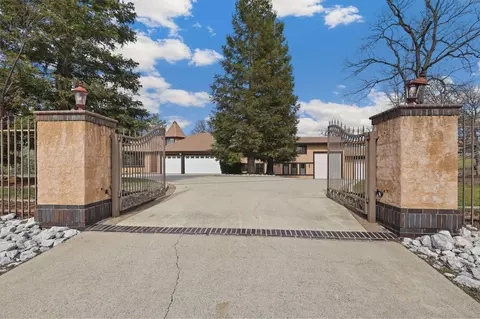 20490 Bernard Way, Redding, CA 96003 photo 8