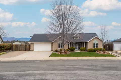 4020 Winter Green Ct, Redding, CA 96001 photo 3