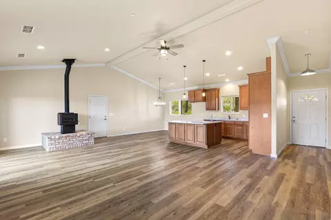 15861 Joey Ln, Redding, CA 96001 photo 26