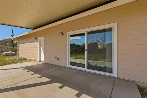 15861 Joey Ln, Redding, CA 96001 photo 17
